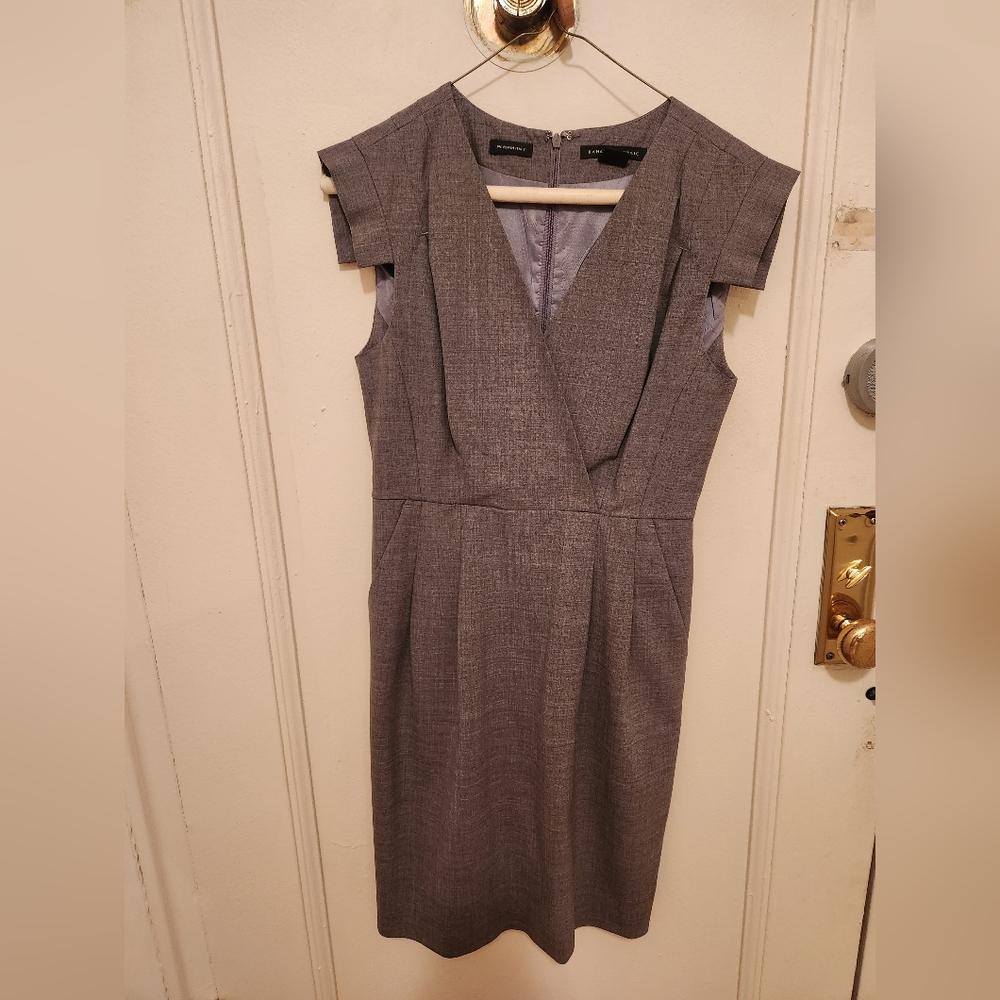 Banana Republic gray suit dress with pockets 2P
